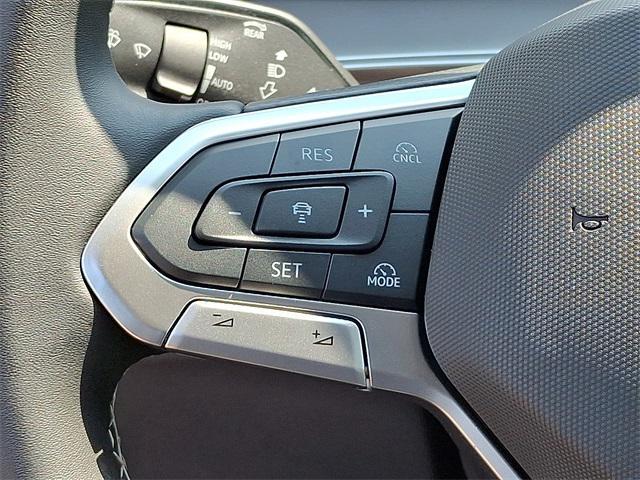 new 2025 Volkswagen Tiguan car, priced at $32,576