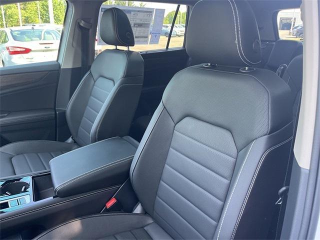 new 2025 Volkswagen Atlas car, priced at $46,504