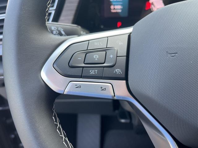 new 2025 Volkswagen Atlas car, priced at $47,656