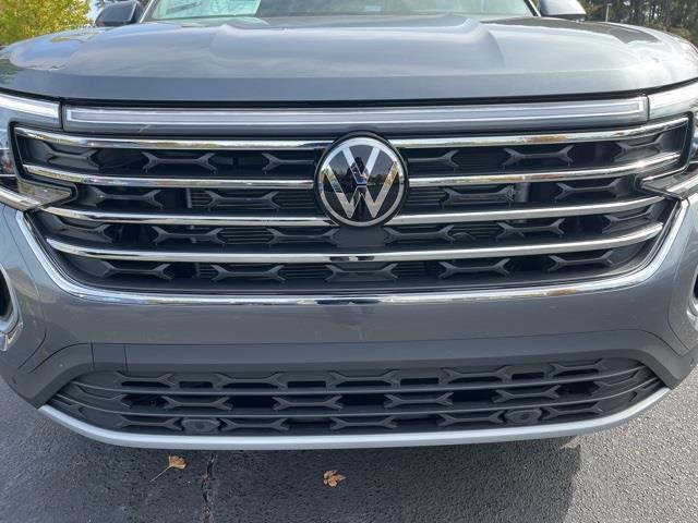 new 2025 Volkswagen Atlas car, priced at $43,326