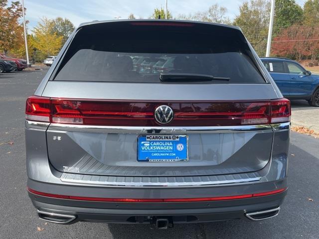 new 2025 Volkswagen Atlas car, priced at $43,326