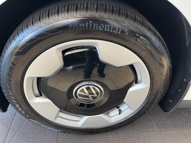 new 2025 Volkswagen ID. Buzz car, priced at $60,285