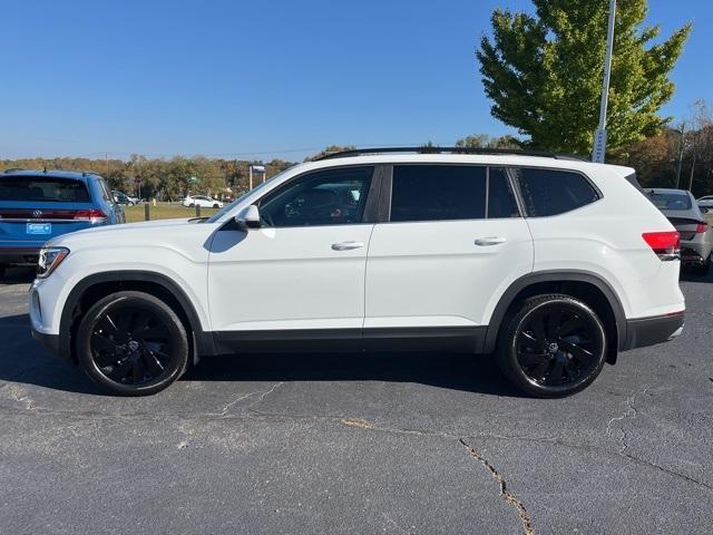 new 2025 Volkswagen Atlas car, priced at $46,320