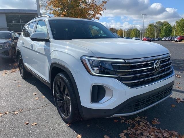 new 2025 Volkswagen Atlas car, priced at $46,320