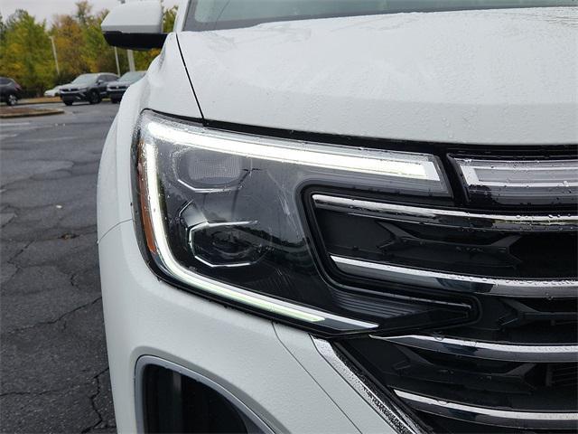 used 2025 Volkswagen Atlas car, priced at $38,276