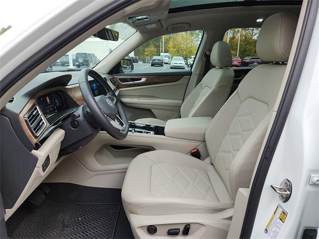 used 2025 Volkswagen Atlas car, priced at $38,276