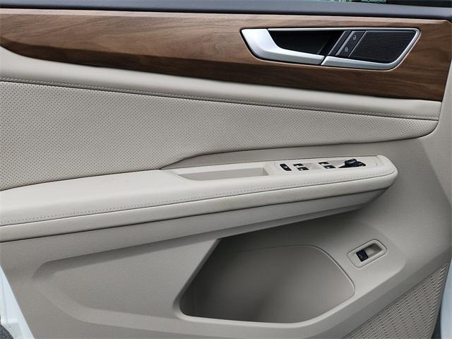 used 2025 Volkswagen Atlas car, priced at $38,276