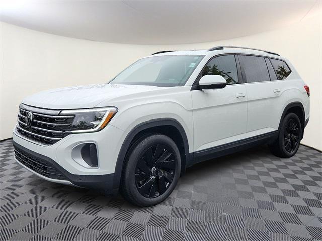 used 2025 Volkswagen Atlas car, priced at $38,276