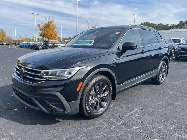 new 2024 Volkswagen Tiguan car, priced at $29,378