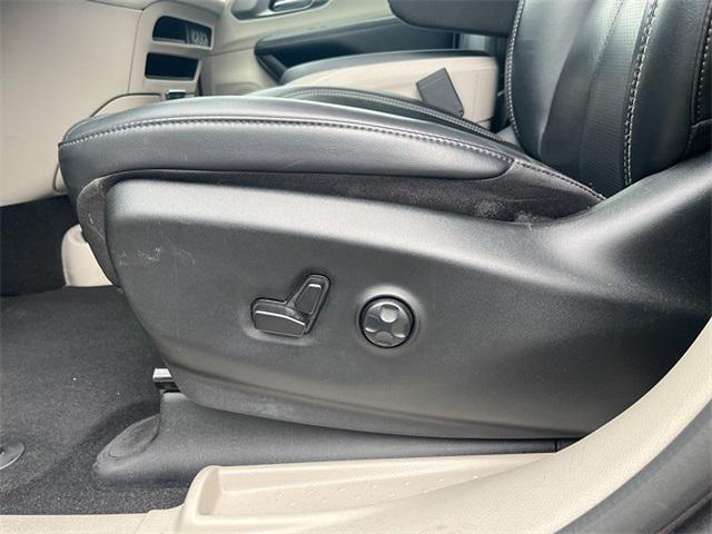 used 2023 Chrysler Pacifica Hybrid car, priced at $23,988