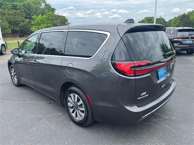 used 2023 Chrysler Pacifica Hybrid car, priced at $23,988