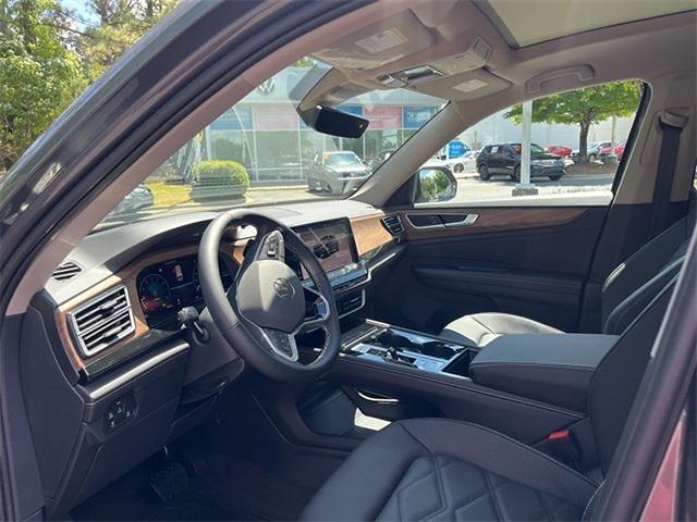 new 2025 Volkswagen Atlas car, priced at $46,280