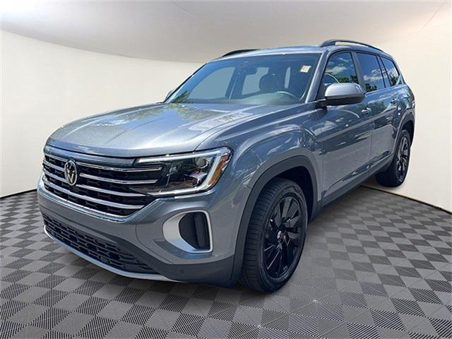 new 2025 Volkswagen Atlas car, priced at $43,280