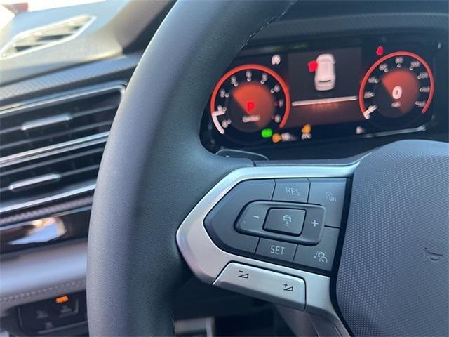 new 2025 Volkswagen Atlas car, priced at $47,585