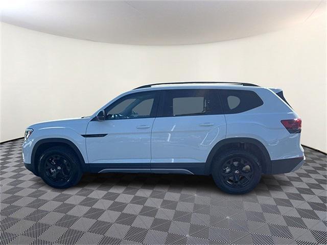 new 2025 Volkswagen Atlas car, priced at $44,585