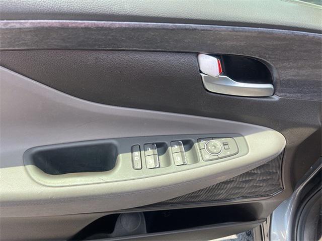 used 2019 Hyundai Santa Fe car, priced at $13,788