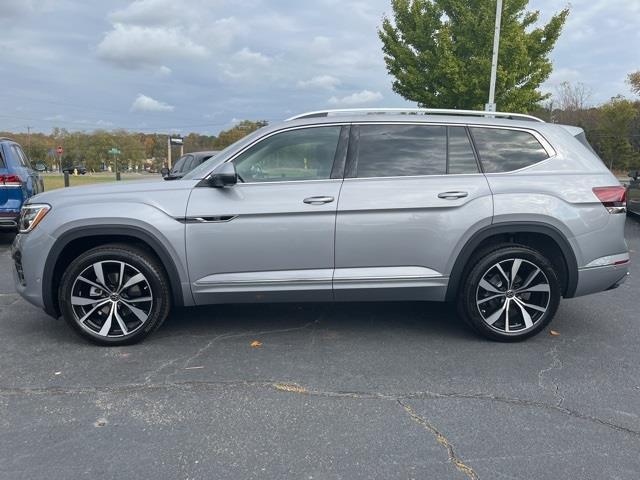 used 2025 Volkswagen Atlas car, priced at $53,236