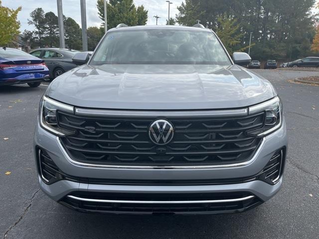 used 2025 Volkswagen Atlas car, priced at $53,236