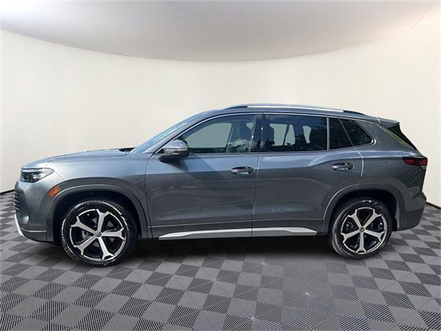new 2025 Volkswagen Tiguan car, priced at $32,826