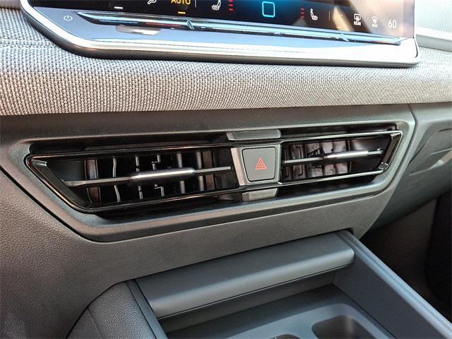 new 2025 Volkswagen Tiguan car, priced at $30,401