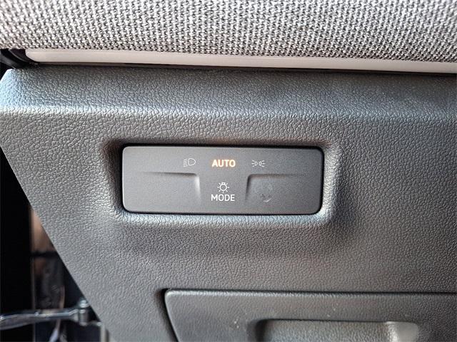 new 2025 Volkswagen Tiguan car, priced at $30,401