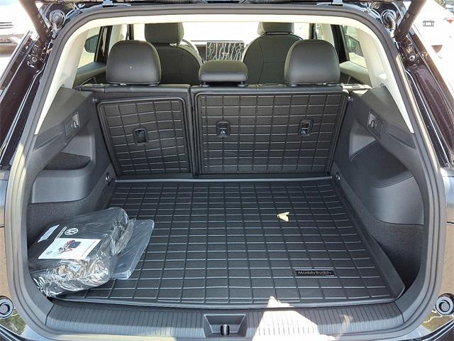 new 2025 Volkswagen Tiguan car, priced at $36,601