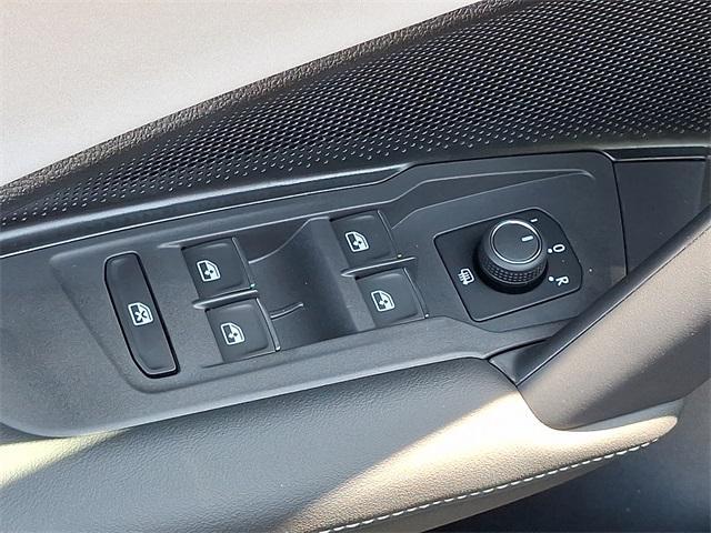 new 2025 Volkswagen Tiguan car, priced at $36,601