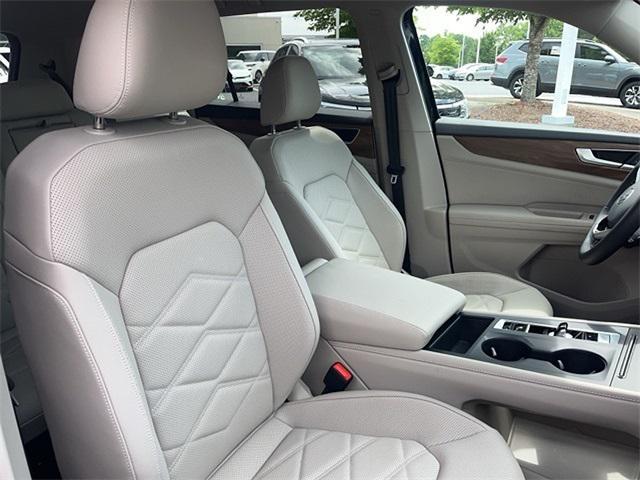 new 2025 Volkswagen Atlas car, priced at $40,250