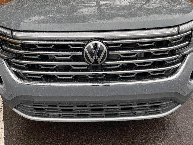 new 2025 Volkswagen Atlas car, priced at $50,280