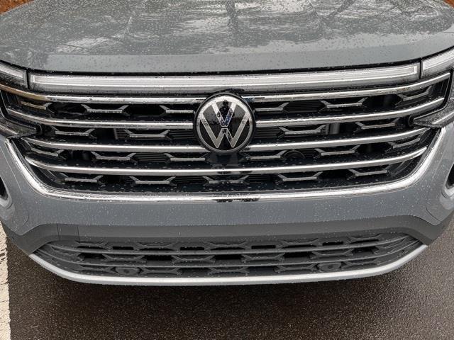 new 2025 Volkswagen Atlas car, priced at $46,780