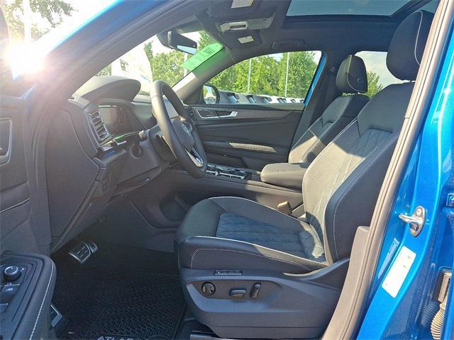 new 2025 Volkswagen Atlas Cross Sport car, priced at $50,576