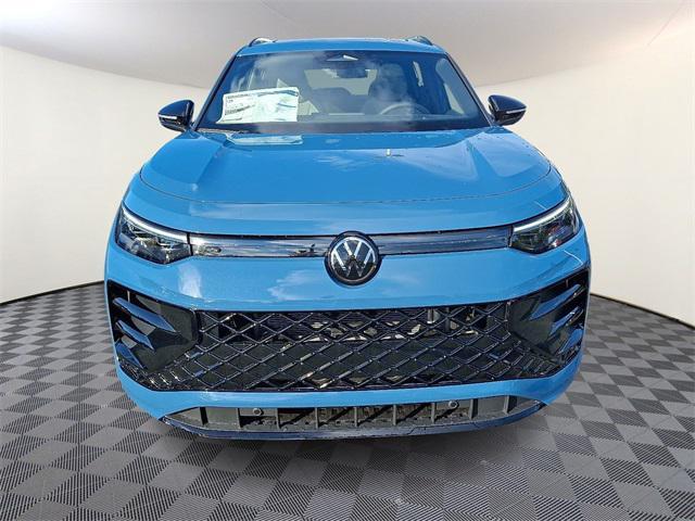 new 2025 Volkswagen Tiguan car, priced at $38,895