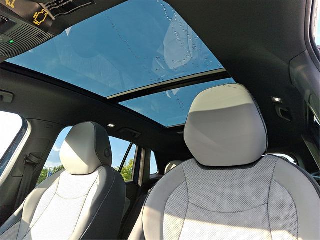 new 2025 Volkswagen Tiguan car, priced at $38,895