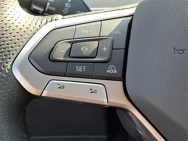 new 2025 Volkswagen Tiguan car, priced at $38,895