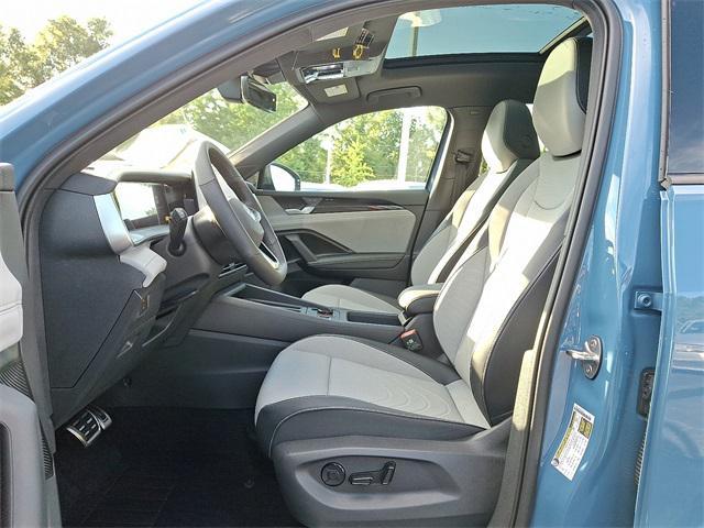 new 2025 Volkswagen Tiguan car, priced at $38,895