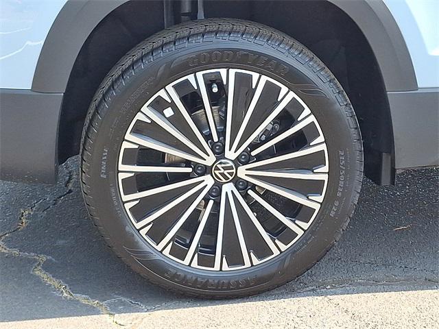 new 2025 Volkswagen Taos car, priced at $30,417