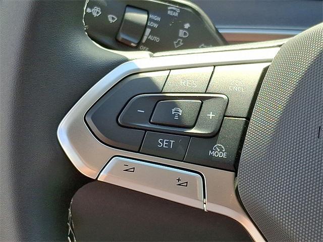 new 2025 Volkswagen Tiguan car, priced at $28,601