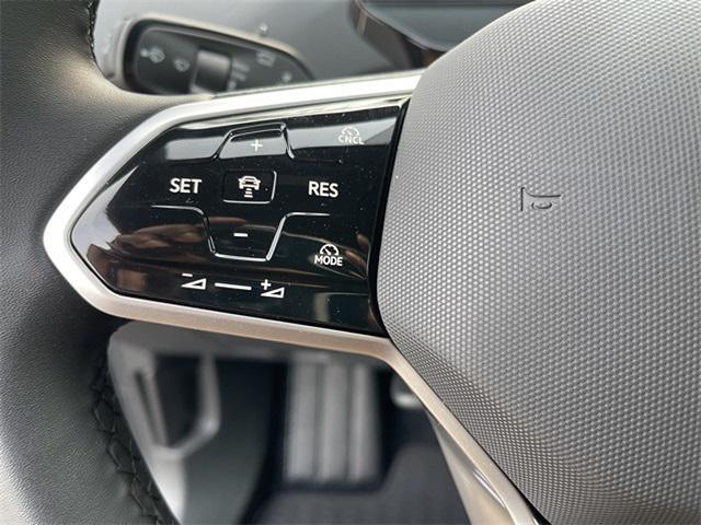 new 2025 Volkswagen ID.4 car, priced at $43,988
