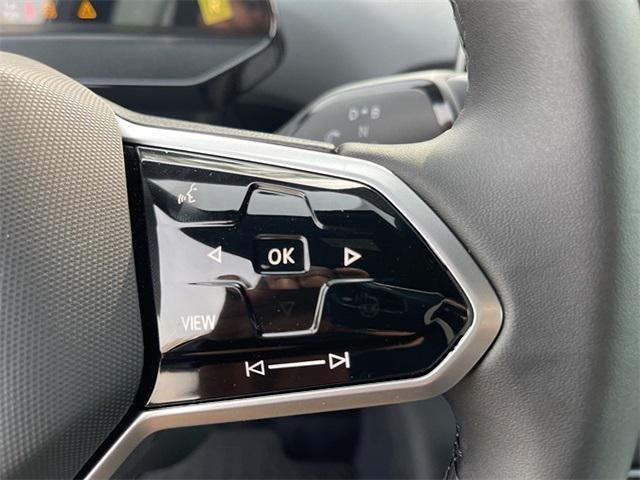new 2025 Volkswagen ID.4 car, priced at $43,988