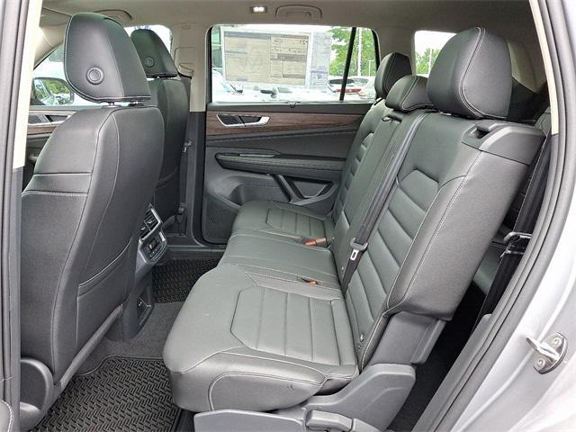 new 2025 Volkswagen Atlas car, priced at $44,855