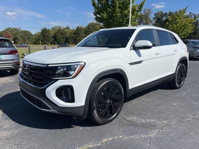 new 2025 Volkswagen Atlas Cross Sport car, priced at $43,911