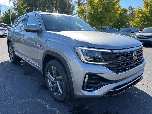 new 2024 Volkswagen Atlas Cross Sport car, priced at $45,100