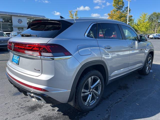 new 2024 Volkswagen Atlas Cross Sport car, priced at $45,100