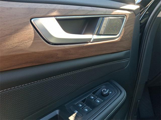 new 2026 Volkswagen Atlas car, priced at $46,638