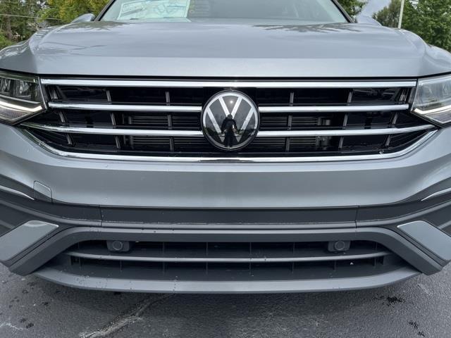 new 2024 Volkswagen Tiguan car, priced at $26,811