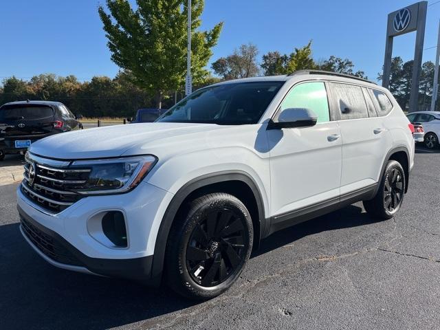 new 2025 Volkswagen Atlas car, priced at $46,320