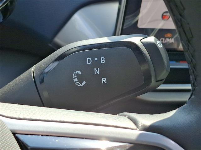 new 2025 Volkswagen ID.4 car, priced at $51,915