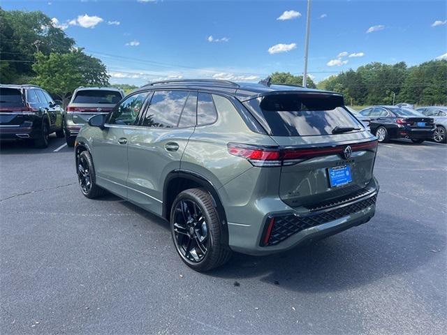 new 2025 Volkswagen Tiguan car, priced at $40,336