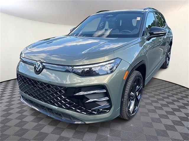 new 2025 Volkswagen Tiguan car, priced at $38,336