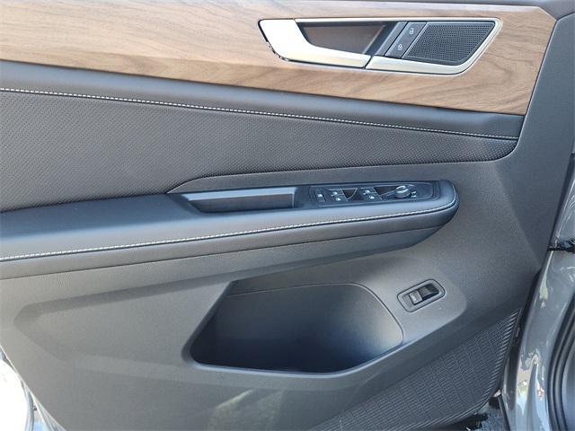 new 2026 Volkswagen Atlas car, priced at $45,312